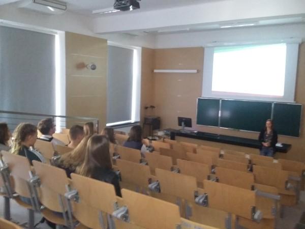 2c_agh-06.jpg